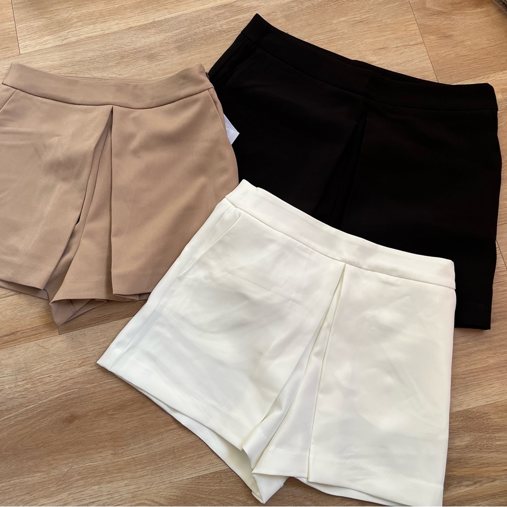 Women's Black, White, and Tan Shorts